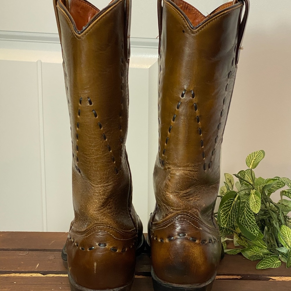 Unique Vintage Brown Threaded Wrangler Boot - Picture 5 of 13